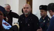 Армен Ашотян: «Конституция – очередная жертва этой власти, главное, чтобы девственность не проверяли»