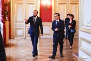 Արարատ Միրզոյանը ֆրանսիայում հանդիպել է Ստեֆան Սեժուրնեի հետ