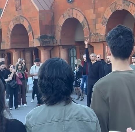 «Գագիկ Գինոսյանը մերօրյա ազգային մարտիկ էր», հրաժեշտի արարողություն՝  Լոս Անջելեսում