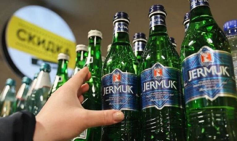 В России минеральная вода «Джермук» доступна в рознице, блокируют лишь некоторые партии
