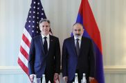 Pashinyan meets with Blinken in Munich