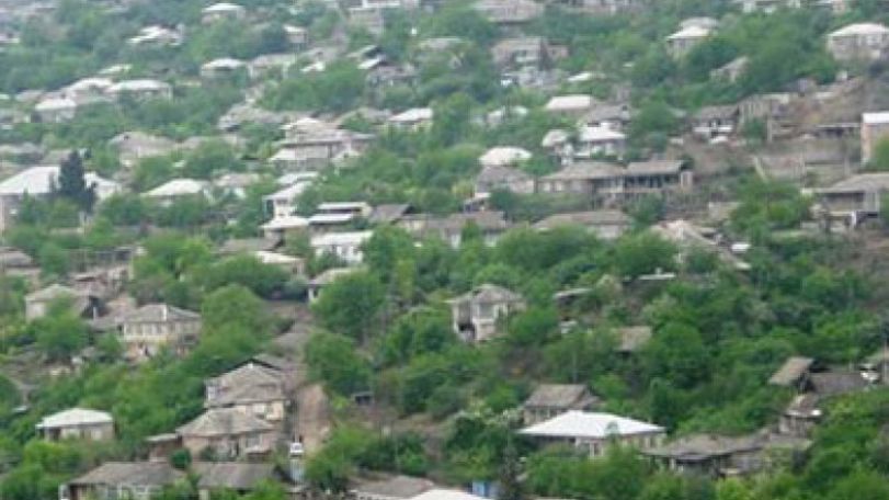 Azerbaijan again fires at Armenian settlements