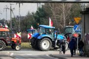 В Европе неспокойно: польские фермеры усилили блокаду, фермеры в Афинах вышли на митинг с макетами гробов