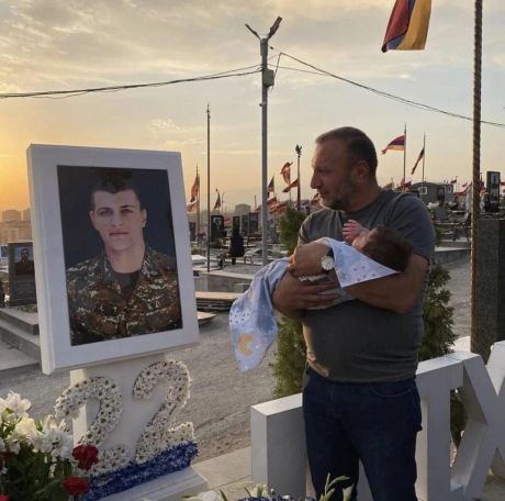 Гарик Галеян доставлен в больницу и находится в реанимации