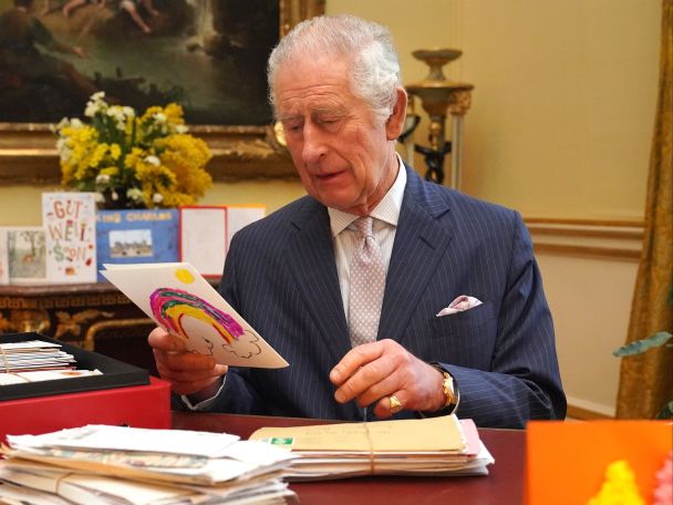 King Charles overwhelmed by public support as 7,000 messages sent after cancer diagnosis