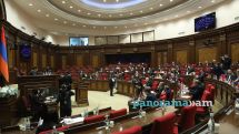 НС Армении изберет судью КС, глав КРОУ и КЗК