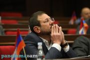 Ատեստավորմանը մասնակցած 5908 զինծառայողից 2957-ի աշխատավարձը չի բարձրացել. Մանուկյան