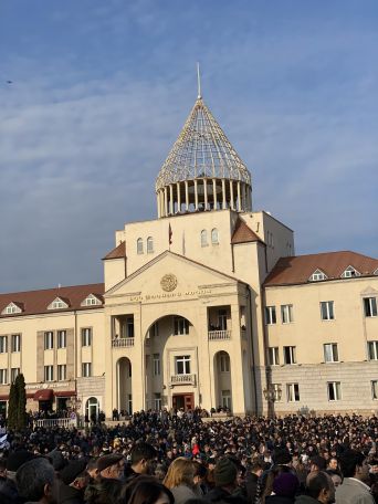 Մենք Արցախում շենքեր ու տներ չենք թողել, մեր կյանքերն ենք թողել, մի ողջ Հայրենիք ենք թողել․ Մետաքսե Հակոբյան