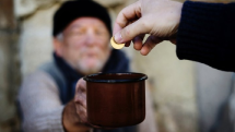 Մինչև 40 % աղքատություն ունեցող Հայաստանում տնտեսագետներն ինչու են պահանջում 4% գնաճ. Պարզաբանում է Աղասի Թավադյանը