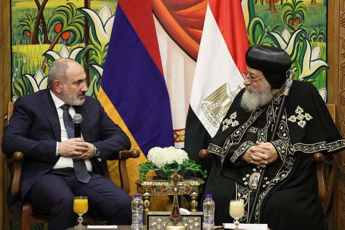Փաշինյանն այցելել է Աբբասիայի Սուրբ Մարկոսի ուղղափառ տաճարի պատրիարքարան