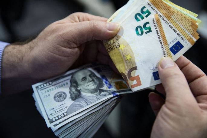 Փոխանակման կետերում մարտի 7-ին դոլարն էժանացել է, ռուբլին և եվրոն՝ թանկացել