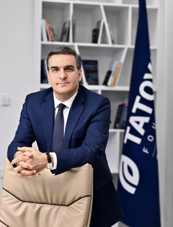 Arman Tatoyan congratulates women on March 8
