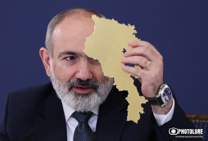 Analyst: Pashinyan ceded so-called enclaves to Azerbaijan
