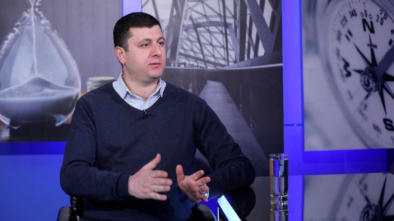Абрамян – Мирзояну: Никто не имеет морального права давать оценки самому трудному в жизни арцахцев решению