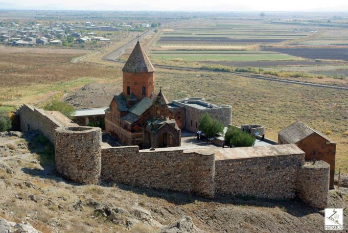 Армянская церковь отмечает День памяти о страшных муках и ввержении в ров Св. Григория Просветителя