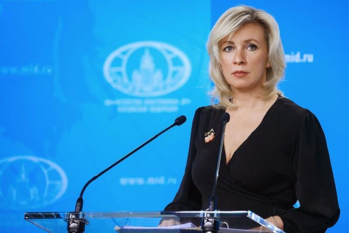 Захарова: РФ уточняет данные о прекращении работы карт «Мир» в Армении