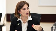 Հարցերի տեղատարափը բավականին նվազել է. Անահիտ Ավանեսյանը էլեկտրոնային դեղատոմսերի համակարգի մասին