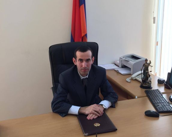 Դադարել են դատավոր Անդրանիկ Մնացականյանի լիազորությունները