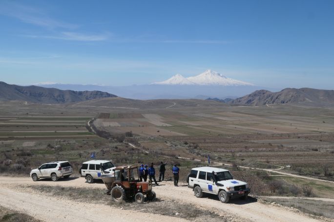 EU mission observes cultivation work of farmers in Armenian village
