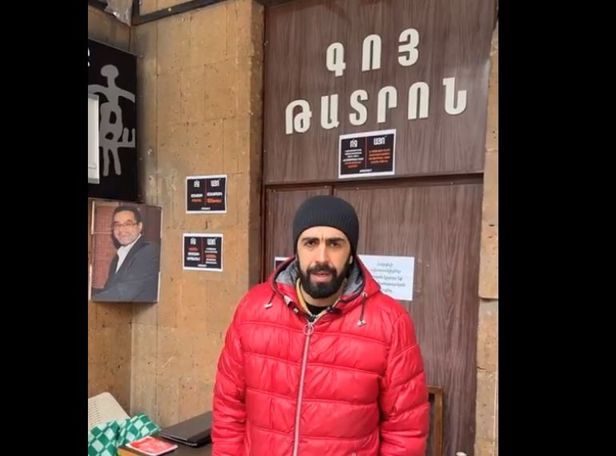 Գուցե այսօր «Գոյ» թատրոնի դուռն էլ բացվի. Սարգիս Արզումանյանը՝ Սունդուկյան թատրոնի վերնախավին