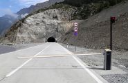 Stepantsminda-Larsi road closed to trucks