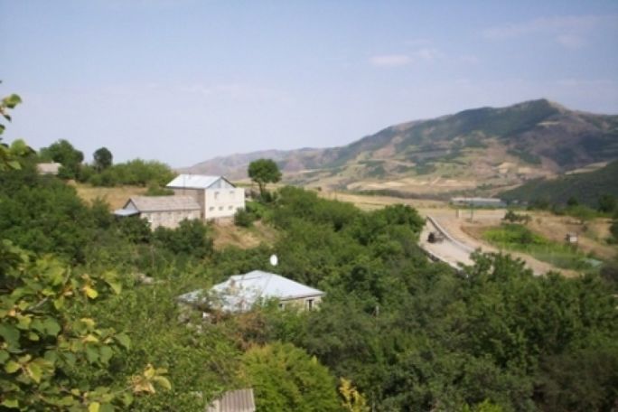 «Խեյրիմլի» գյուղանունը չունի ադրբեջանական ծագում և հավանաբար հայրերեն «Խրամ» տեղանվան աղճատման հետևանք է․ Ոսկանյան
